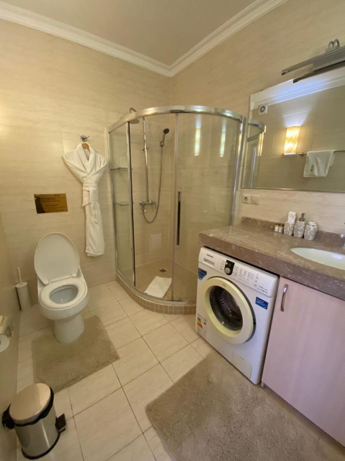 Atb Grand Hotel Атирау Екстер'єр фото