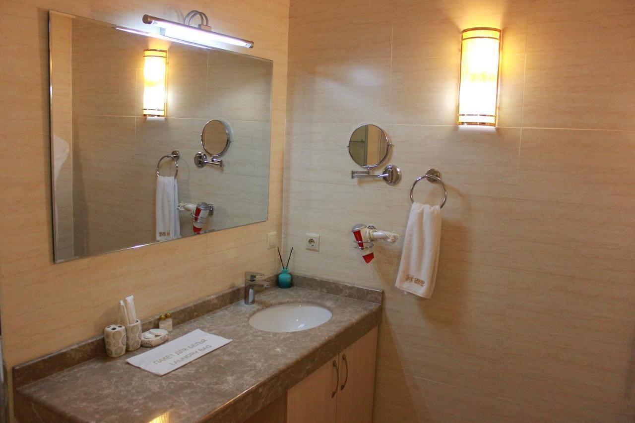Atb Grand Hotel Атирау Екстер'єр фото