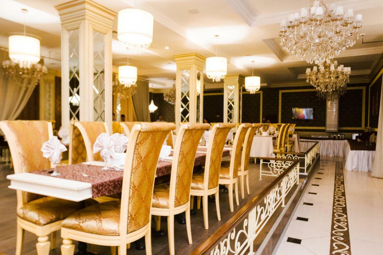 Atb Grand Hotel Атирау Екстер'єр фото