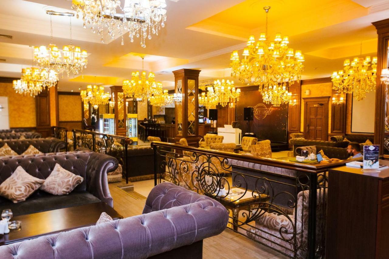 Atb Grand Hotel Атирау Екстер'єр фото